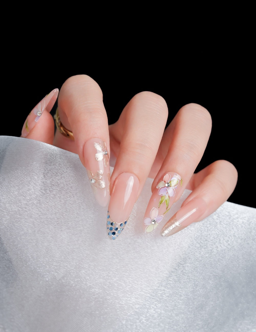 Blossom_Breeze_3_130bcaa7-b099-4bf0-b061-c28453746a98.jpg