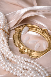 Lustrous Pearl